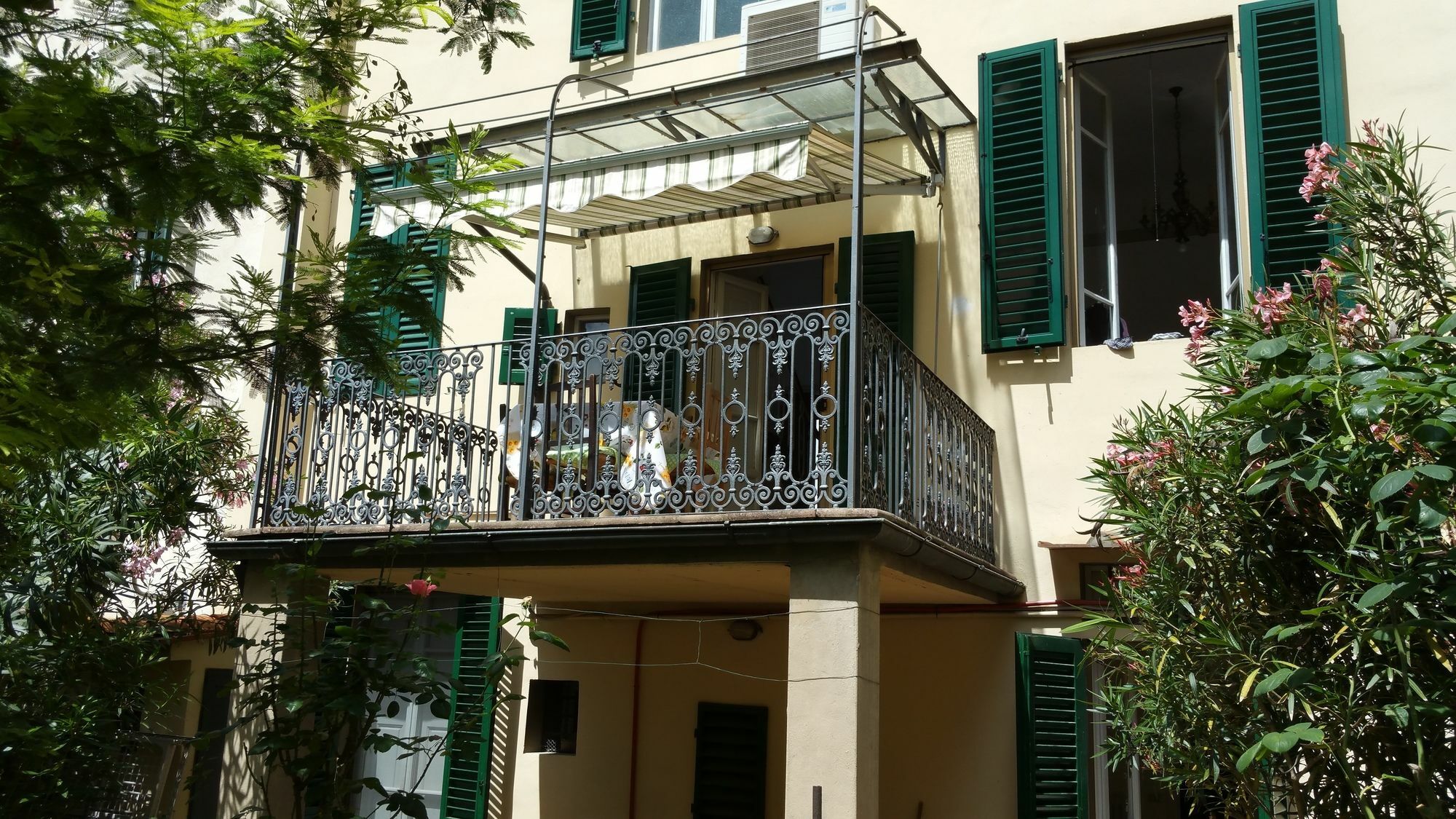 La Villa Nei Fiori Florenţa Exterior foto